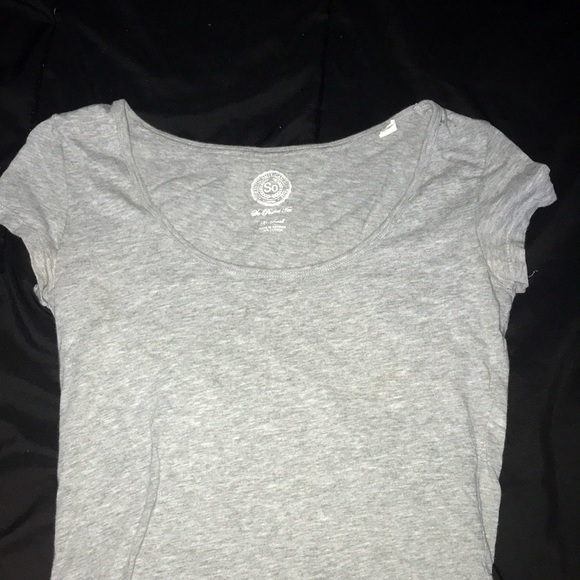 grey t-shirt - Picture 1 of 1